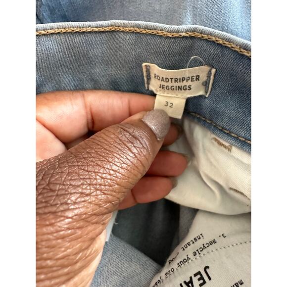 Madewell Button Light Wash Berrington Wash Roadtripper Skinny Leg Jeans 32 - Picture 3 of 12